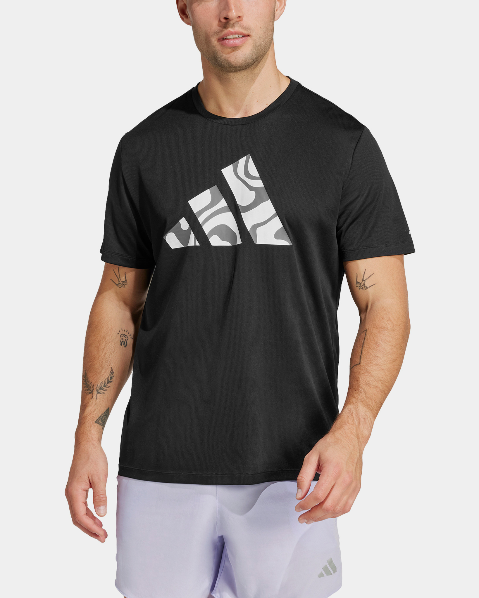 Playera Adidas Run It Brand Love 