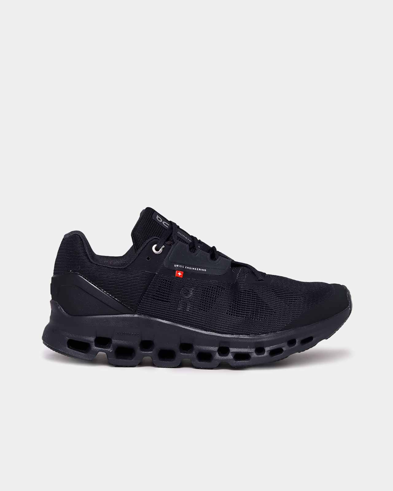Tenis On Cloudstratus